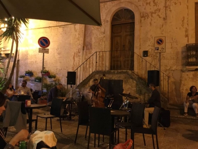 Appagamento visivo e uditivo al concerto targato “Gianni Lenoci Trio”